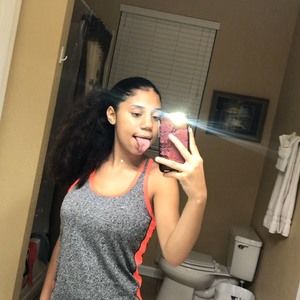 Meet your Posher, Savannah